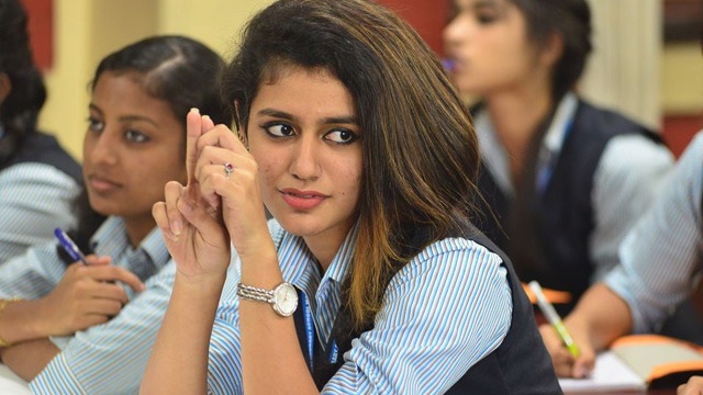 Famous Actress Priya Prakash – Varrier New Romance Scene Viral Online