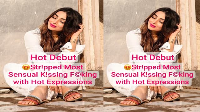 Debut Hot Expression Actress Sensual Pel