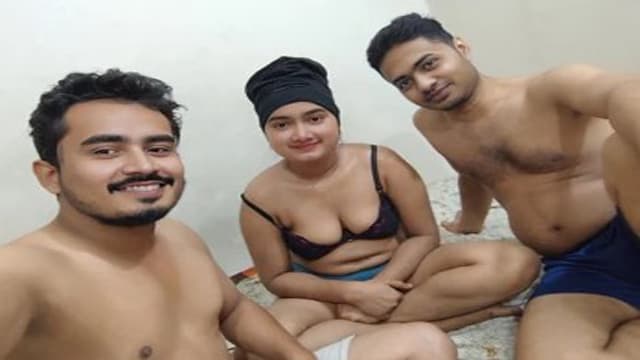 Desi Sexy Girl Shared Threesome Fucking Video HD
